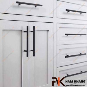 Tay nắm tủ dạng thanh tròn màu đen NK238-D