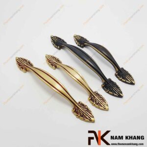 Tay nắm cửa tủ bằng đồng vàng cổ điển NK042D-RC FHOMENAMKHANG