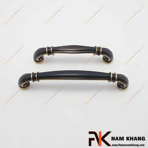 Tay nắm tủ bằng đồng đen viền vàng cổ điển NK337D-BCF FHOMENAMKHANG