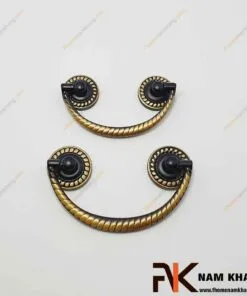 Tay nắm cửa tủ bằng đồng cổ điển dạng vòng NK100D-BCF FHOMENAMKHANG