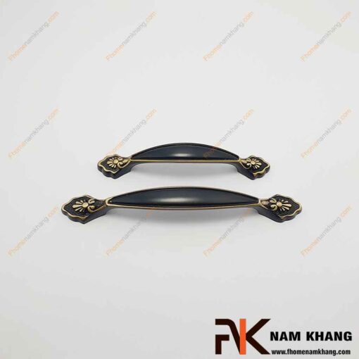 Tay cầm cửa tủ đồng cổ điển NK200D-BCF FHOMENAMKHANG