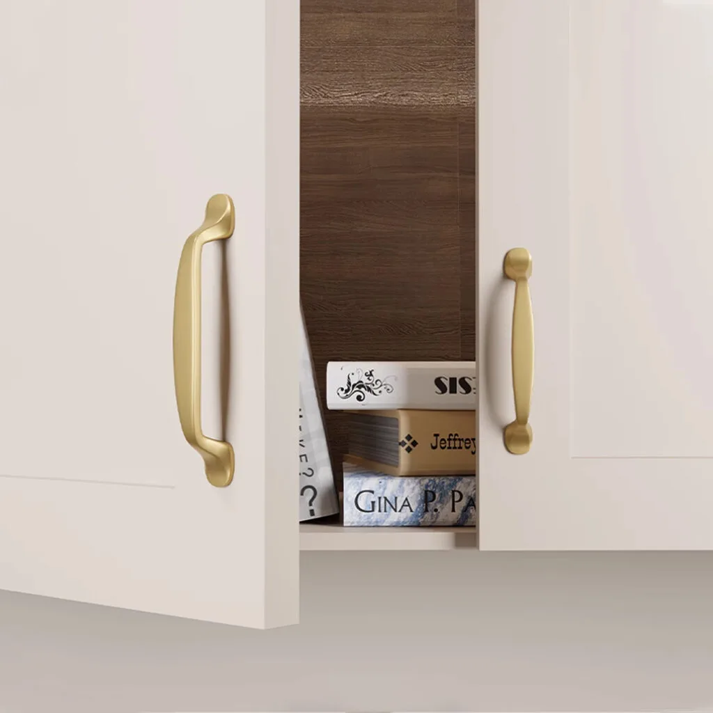 99+ Mẫu Tay Nắm Tủ Đồng Kiểu Dáng Dài Mới Nhất 2025 3 tay nam tu dong fhomenamkhang3