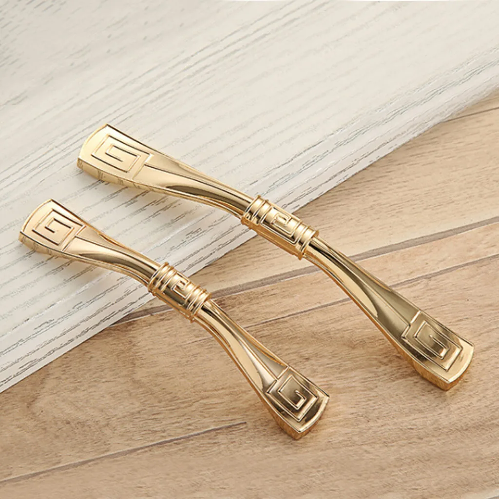 Những Mẫu Tay Cầm Tủ Bếp Cổ Điển Cao Cấp Đáng Mua Nhất 9 tay nam tu bep co dien fhomenamkhang1